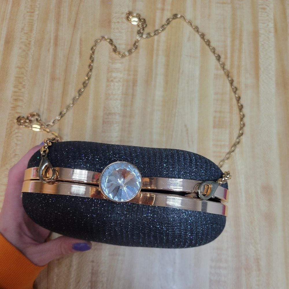 Sparkle Heart Crossbody Clutch in Black with Gold Chain - Picture 2 of 5